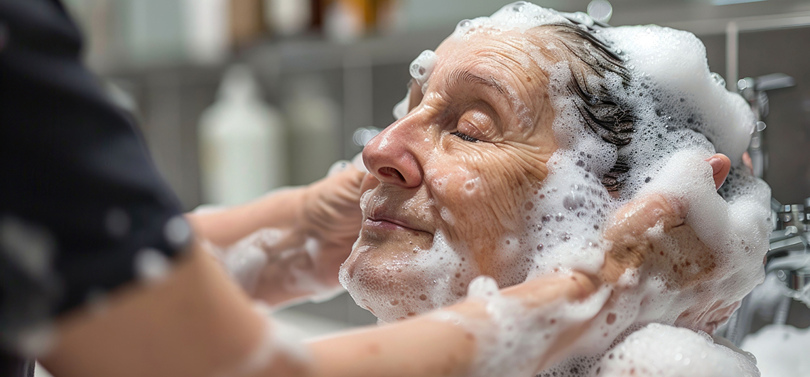 Caring for Elders A Caregiver s Assistance with Daily Grooming